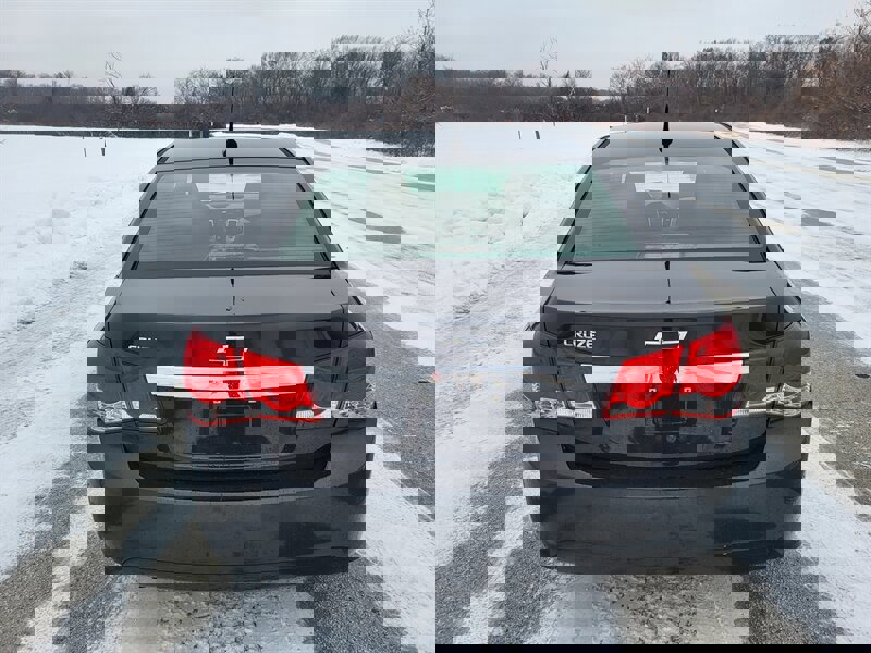 Used 2013 Chevrolet Cruze LS image 8