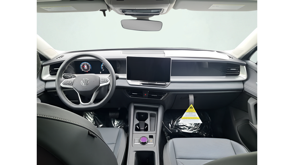 New 2025 Volkswagen Tiguan SE FWD image 14