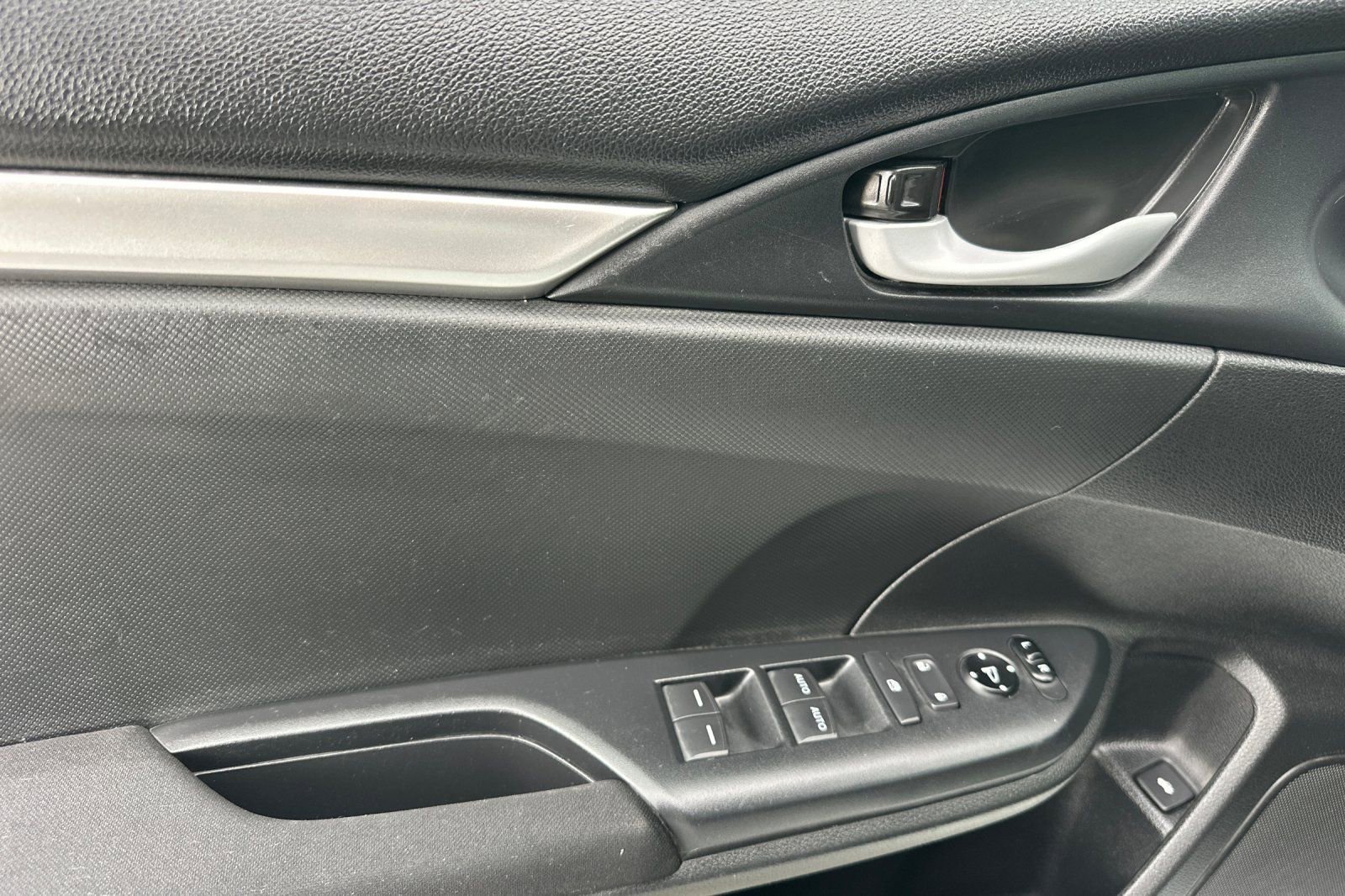 Used 2020 Honda Civic LX image 11