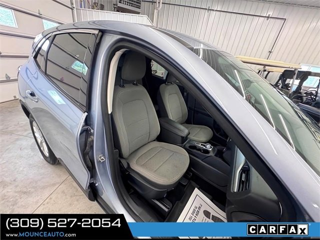 Used 2022 Ford Escape SE image 6