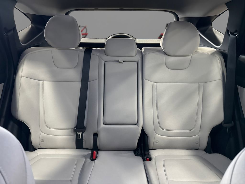 Certified 2025 Hyundai Tucson SE image 17