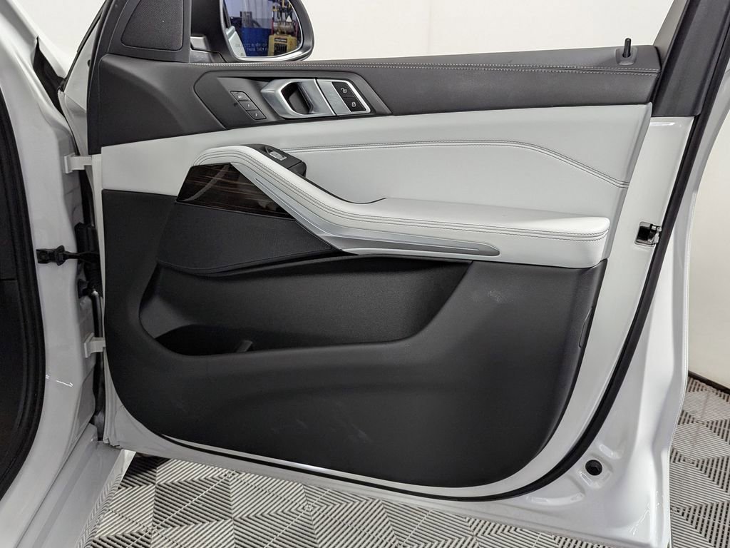Certified 2023 BMW X7 xDrive40i image 40