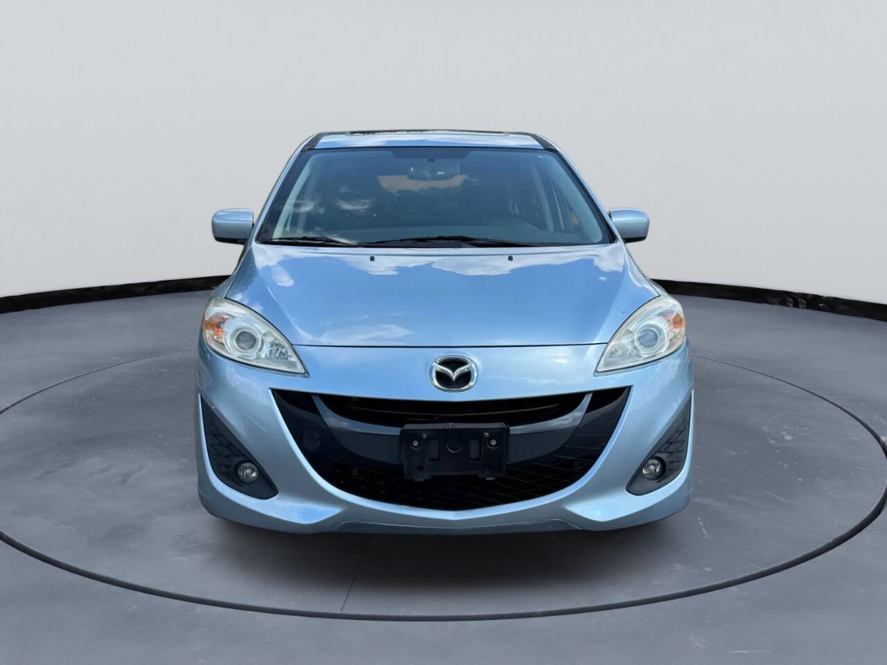Used 2012 MAZDA MAZDA5 Touring w/ Moonroof & Audio Pkg image 3