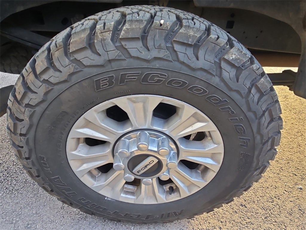 Used 2021 Ford F250 XL w/ STX Appearance Package image 5