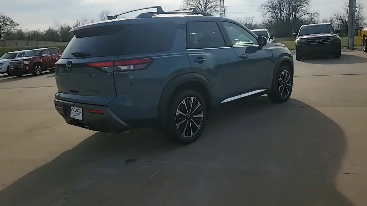 Used 2026 Nissan Pathfinder Platinum image 8