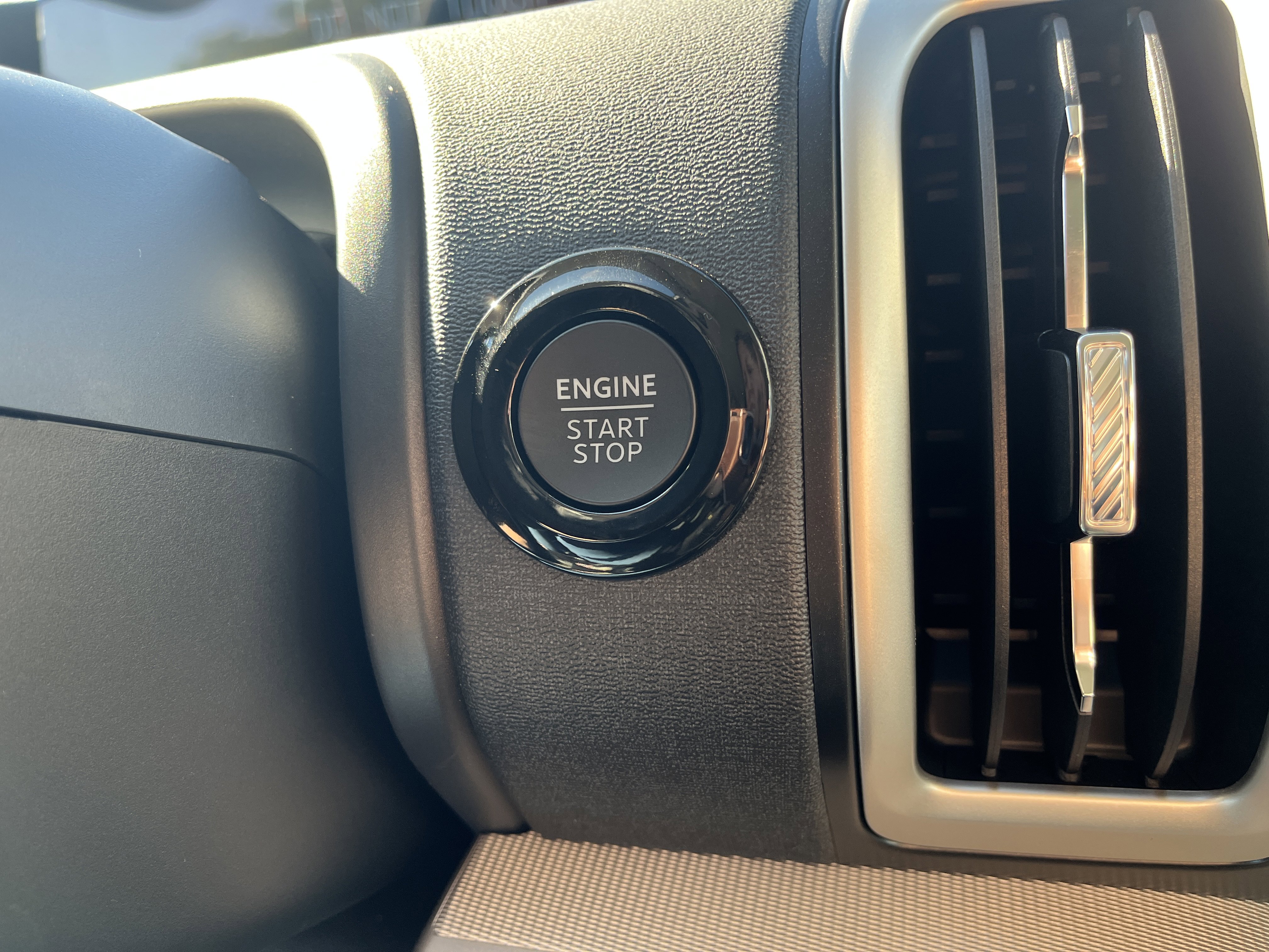 New 2025 Ford Expedition Active image 20