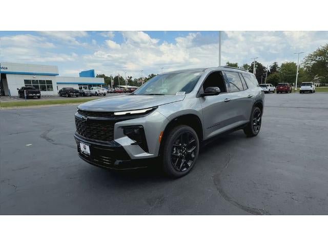 New 2026 Chevrolet Traverse RS w/ LPO, Floor Liner Package AWD/4WD image 4