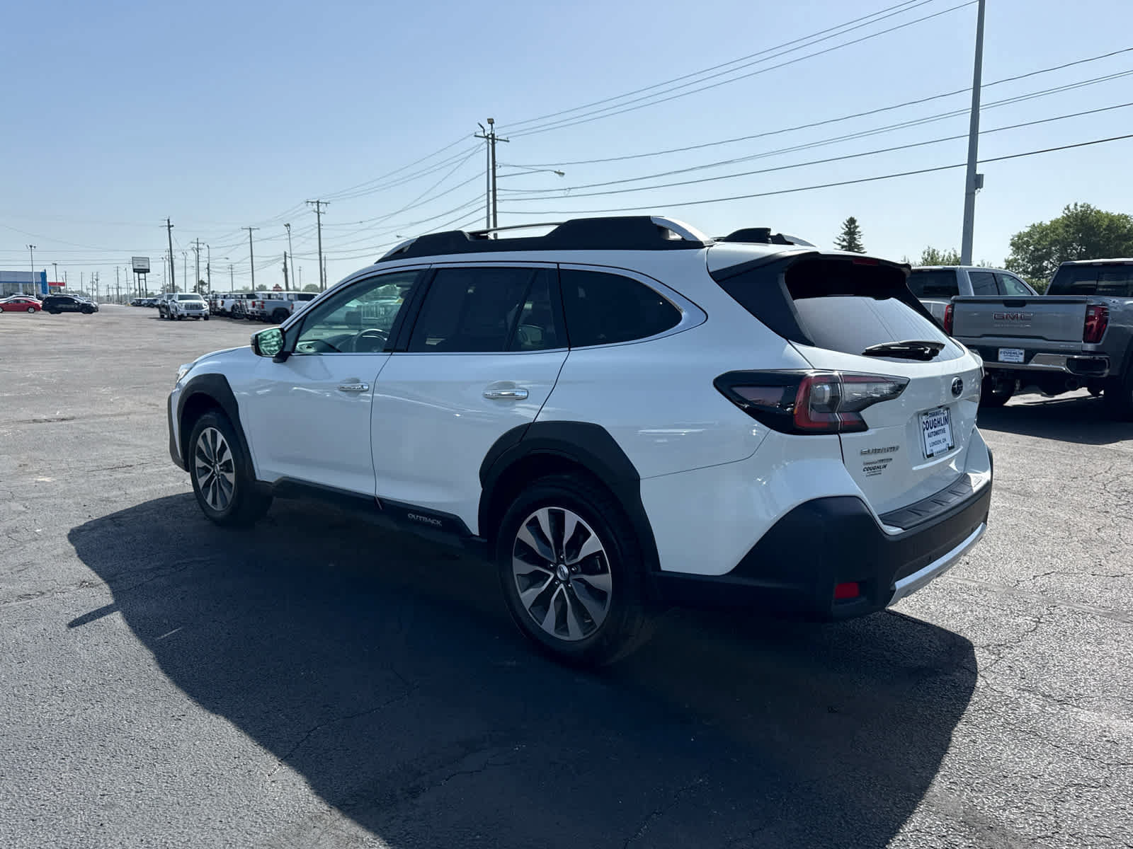Used 2024 Subaru Outback Touring XT AWD/4WD image 3