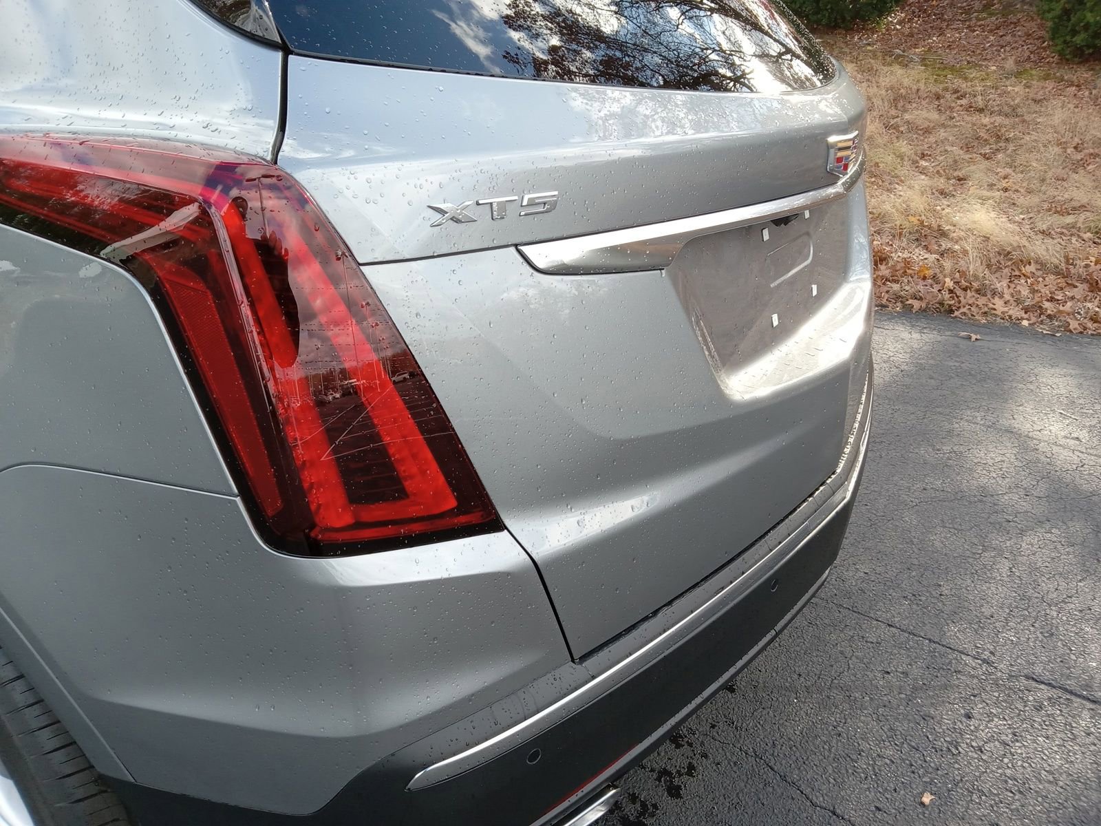 New 2026 Cadillac XT5 Luxury image 8