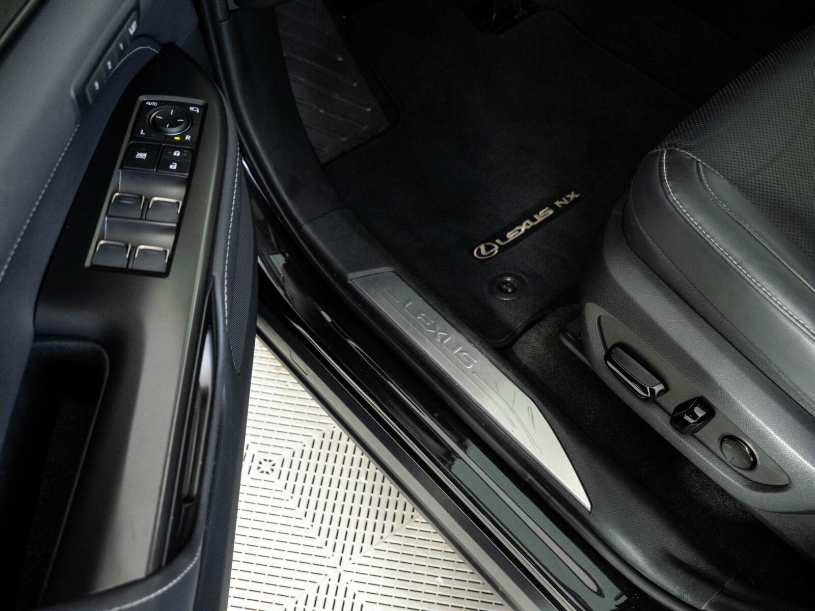 Used 2024 Lexus NX 350h AWD w/ Vision Package image 7