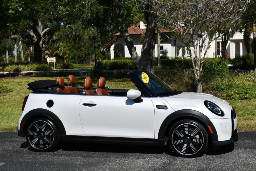 Used 2023 MINI Cooper S FWD image 8