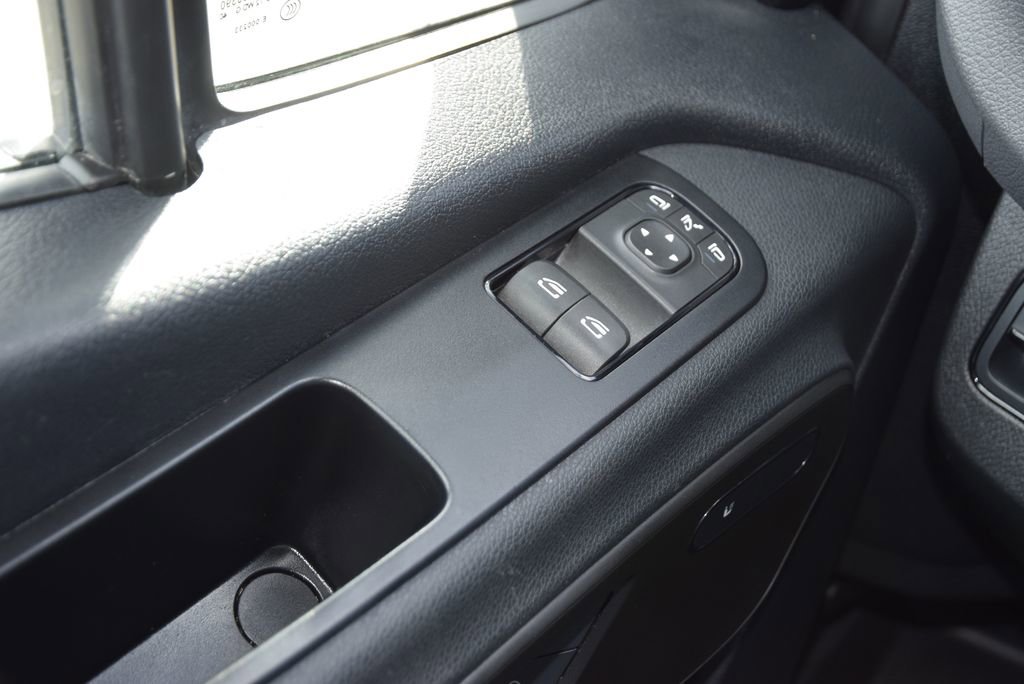 Used 2024 Mercedes-Benz Sprinter 2500 image 22