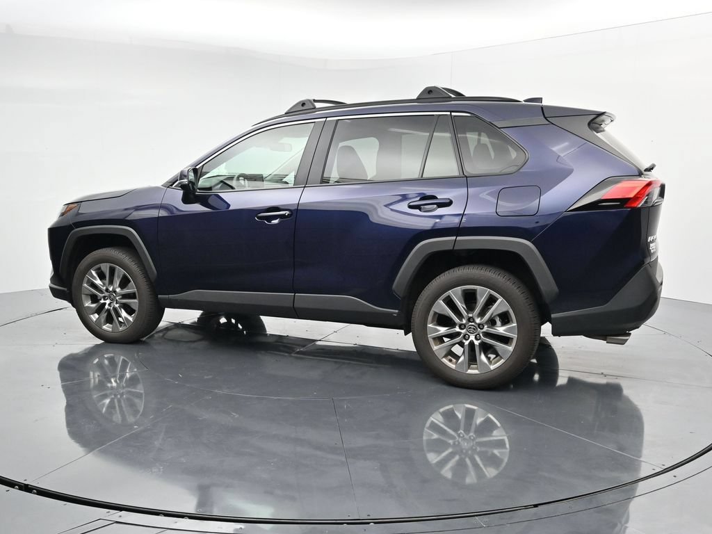 Used 2025 Toyota RAV4 XLE Premium w/ Weather Package AWD/4WD image 5
