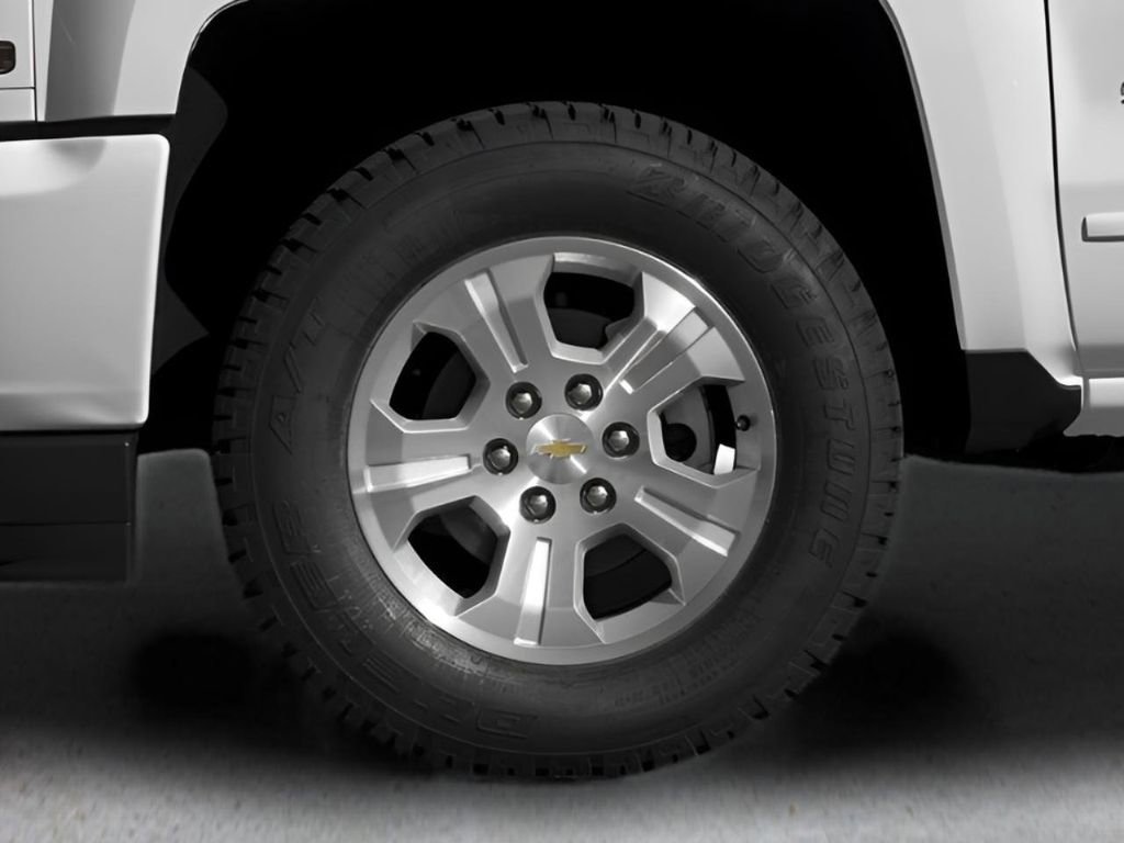 Used 2018 Chevrolet Silverado 1500 LT w/ All Star Edition image 18