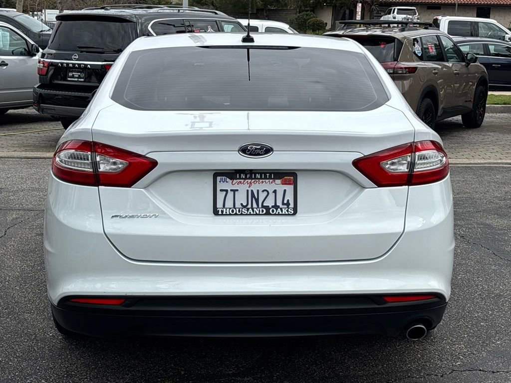 Used 2016 Ford Fusion S image 4