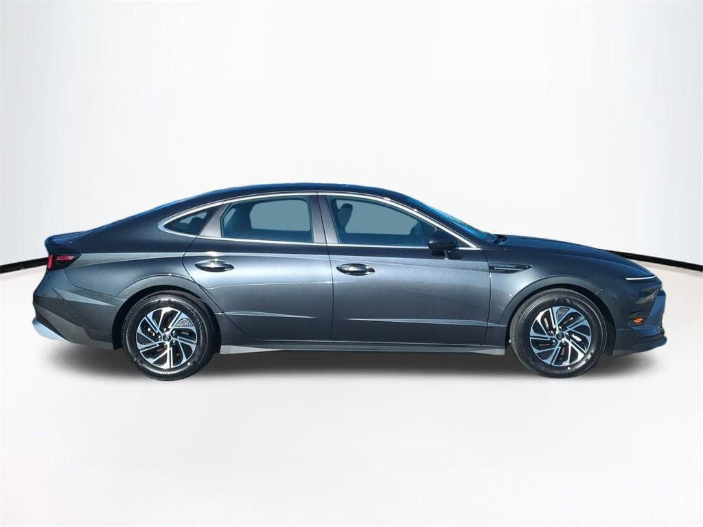 New 2026 Hyundai Sonata Blue image 4