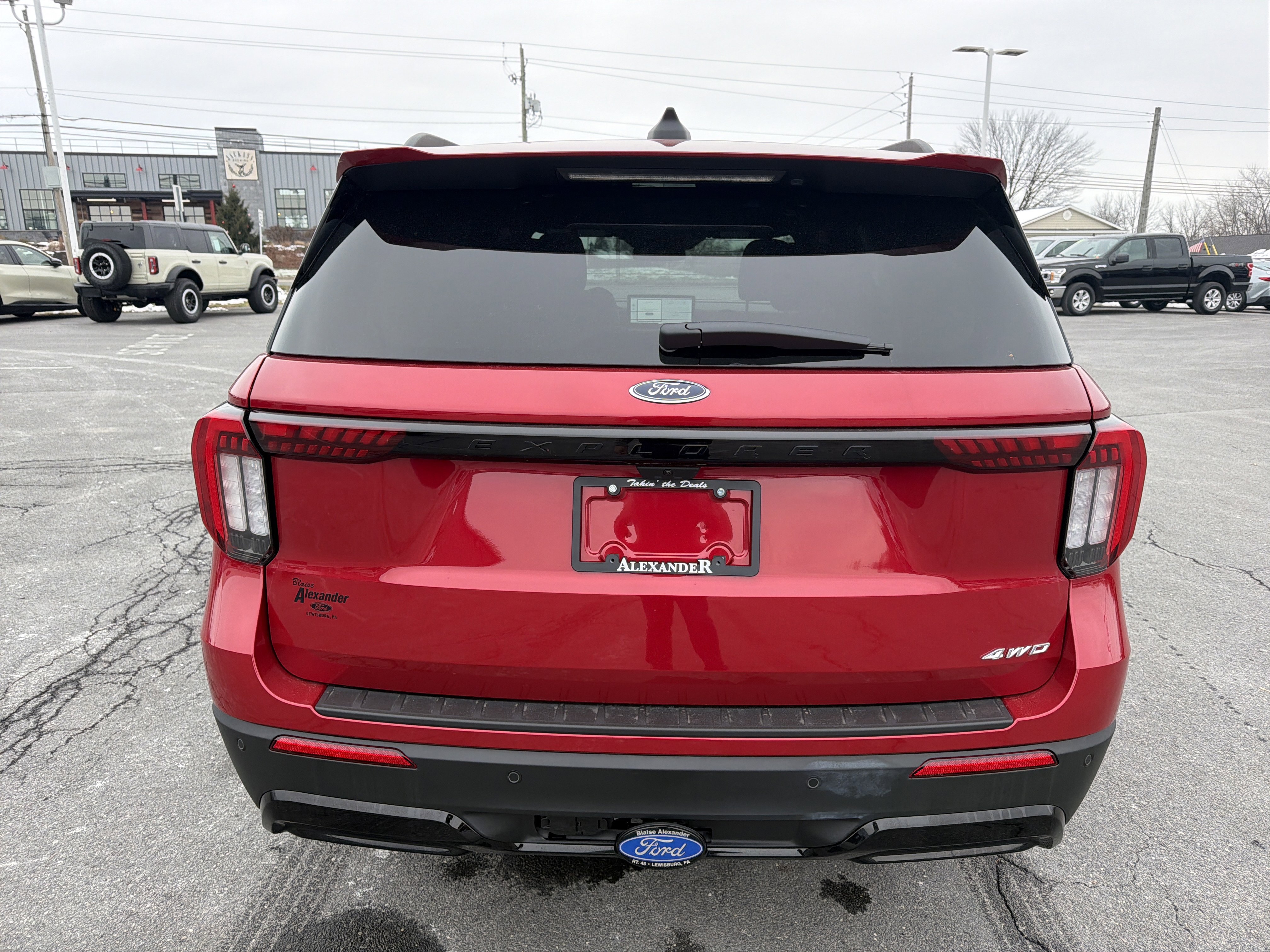 New 2026 Ford Explorer ST-Line w/ ST-Line Street Pack image 4