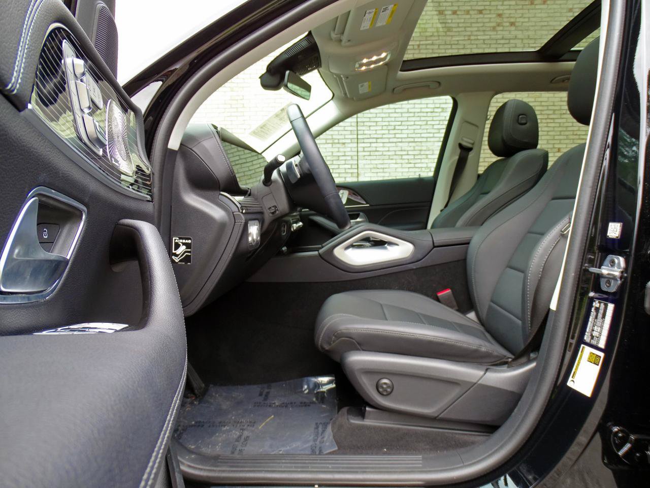 Used 2024 Mercedes-Benz GLE 350 4MATIC w/ 3rd Row Seat Package image 13