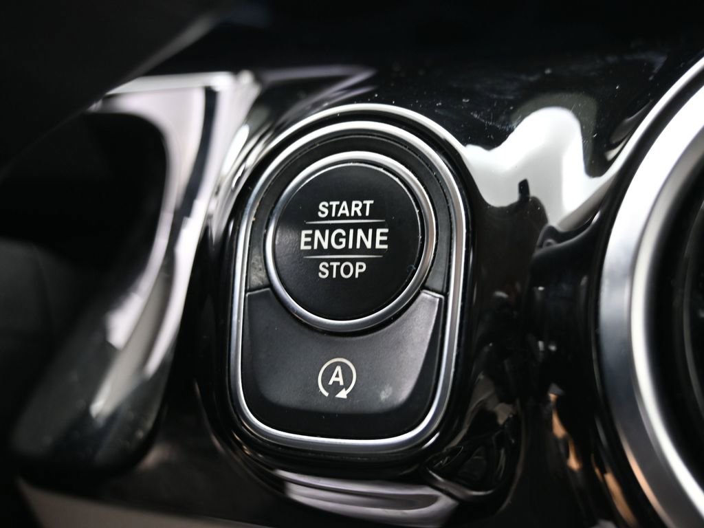 Used 2022 Mercedes-Benz GLA 250 w/ Premium Package Lite image 23