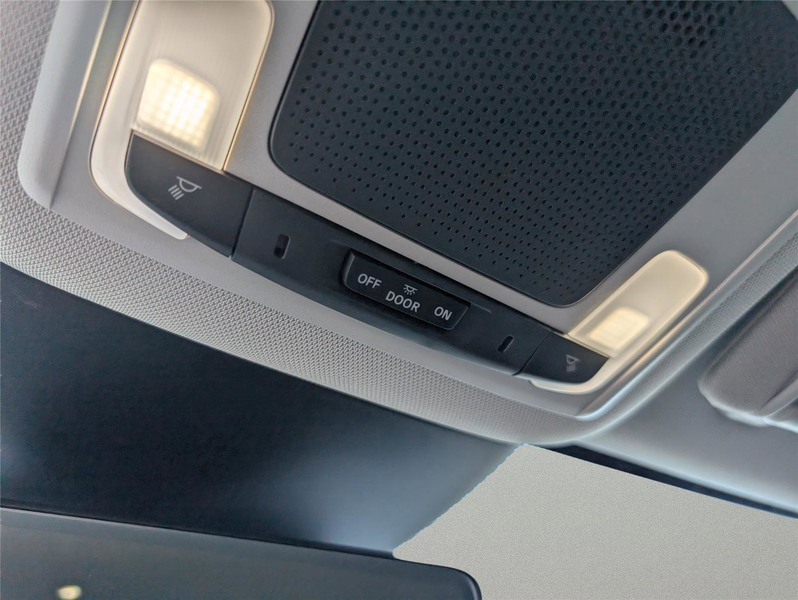 Used 2025 Honda Pilot EX-L image 22