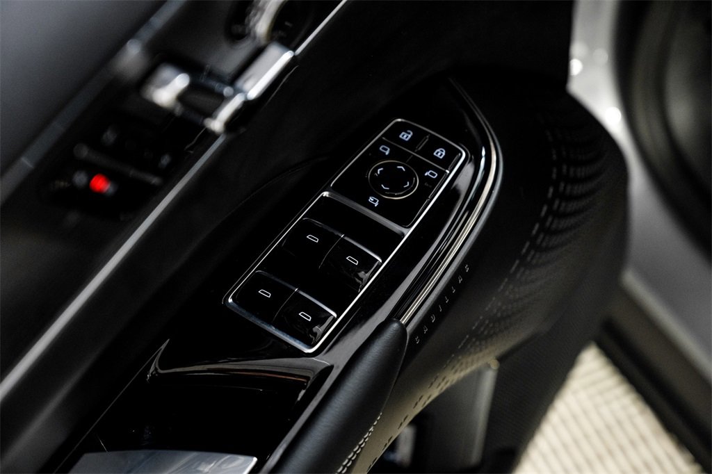 Used 2024 Cadillac Lyriq Luxury w/ LPO, Floor Liner Package image 44