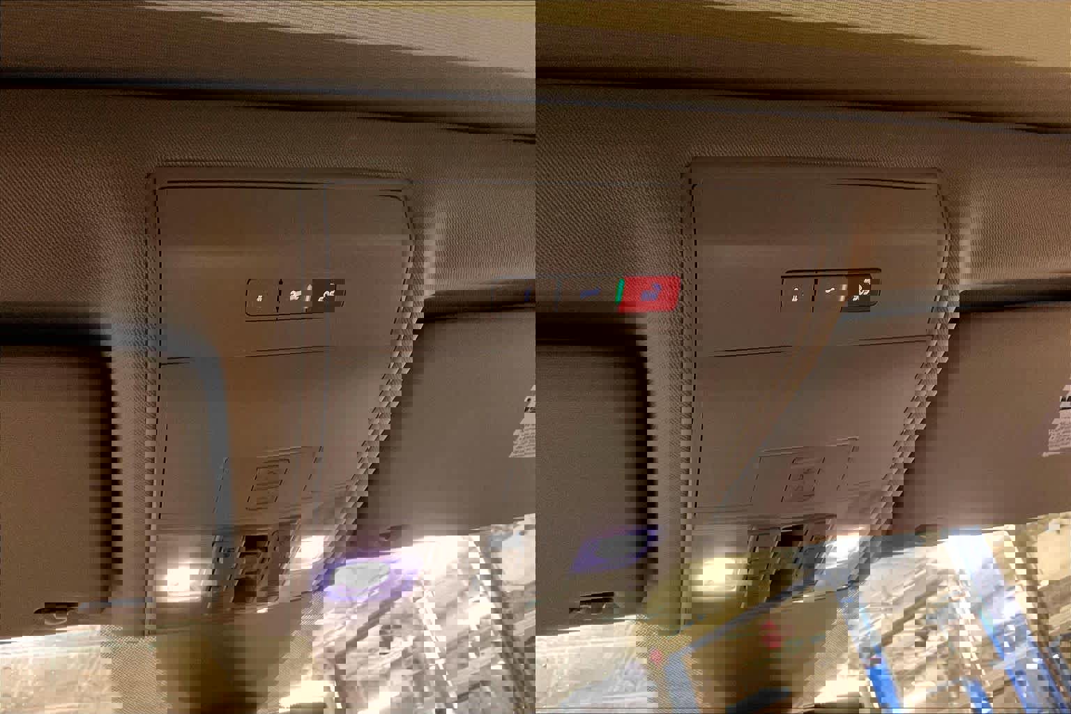 Used 2021 Volkswagen Atlas SEL Premium image 36