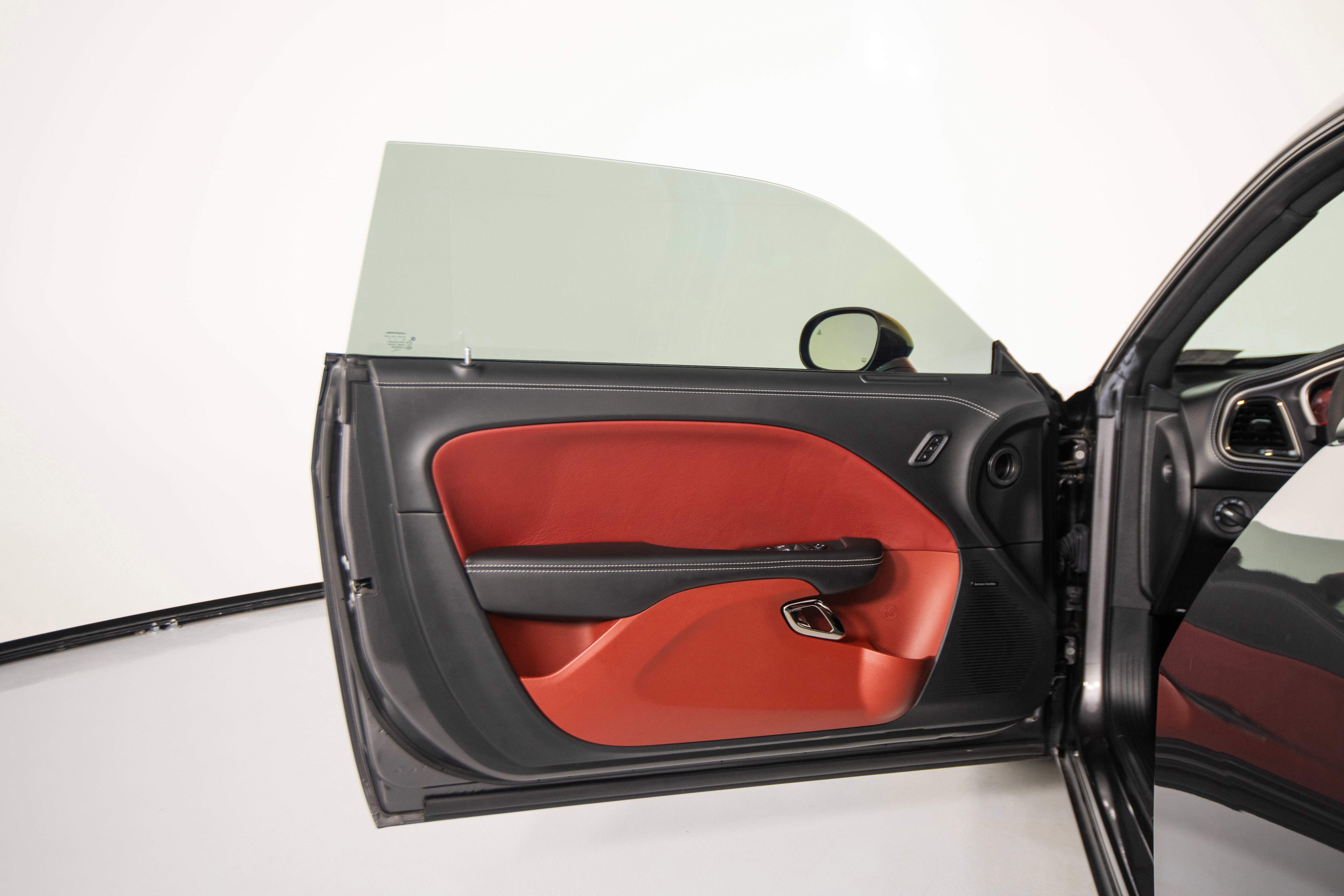 Used 2022 Dodge Challenger SRT Hellcat image 10