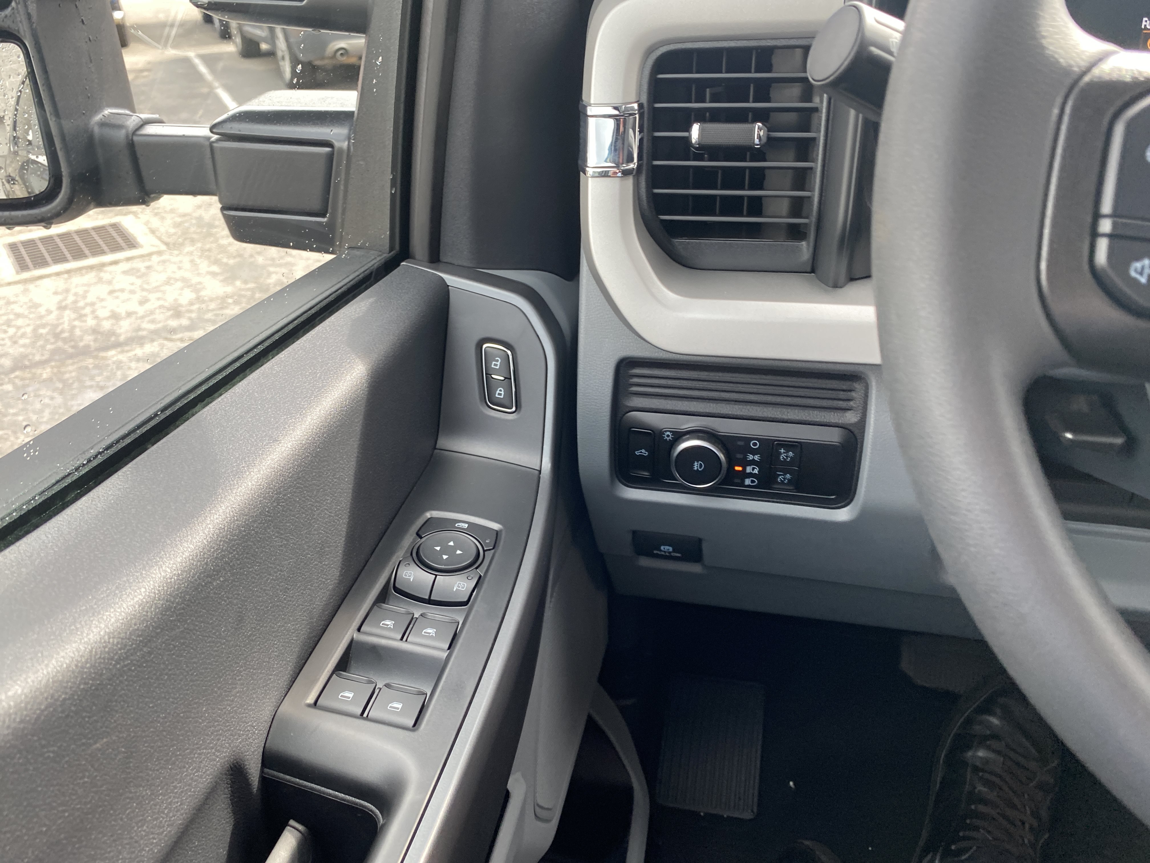 New 2027 Ford F250 XL w/ Tremor Off-Road Package AWD/4WD image 32