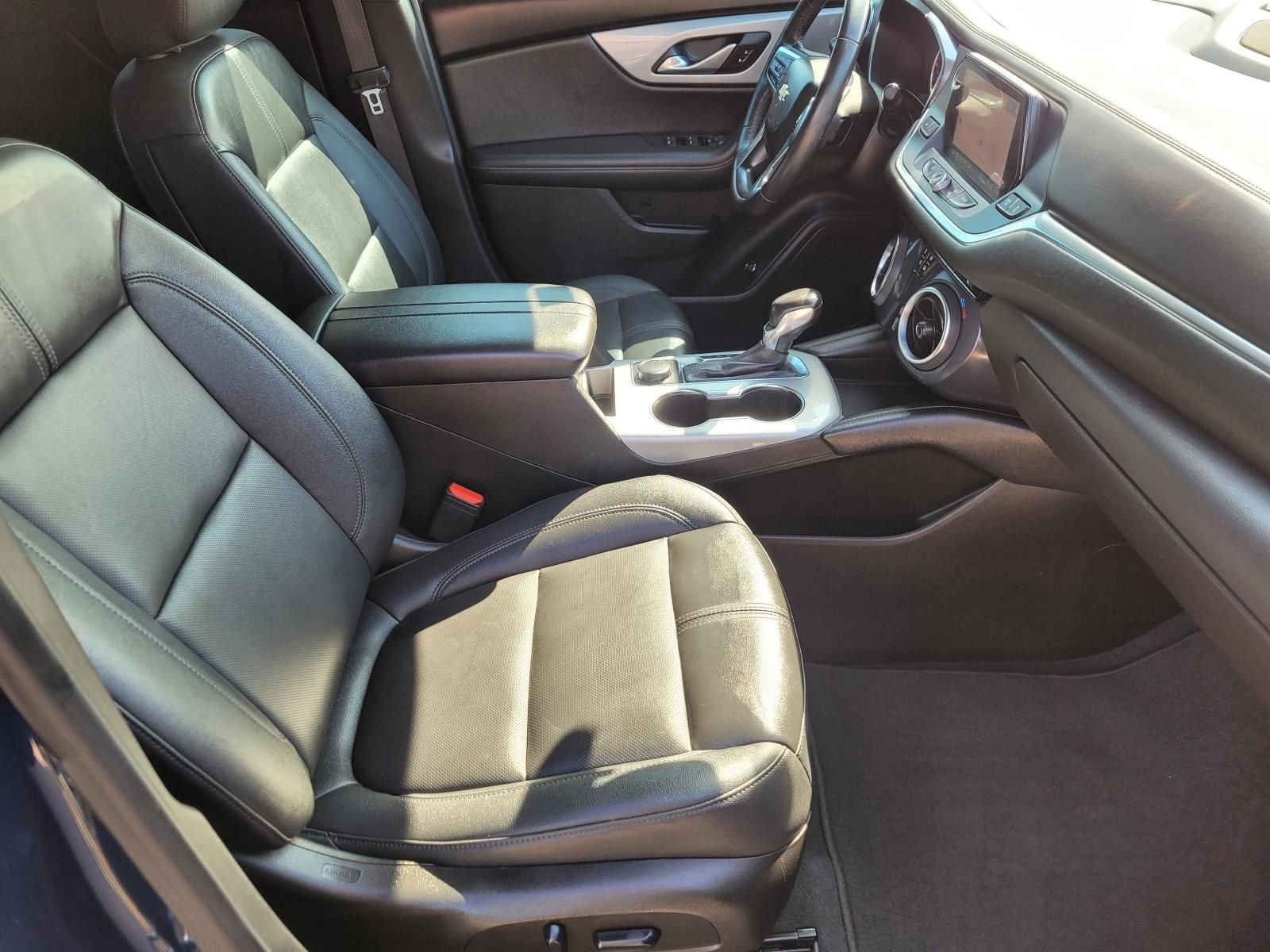 Used 2022 Chevrolet Blazer LT w/ Sound & Technology Package FWD image 12