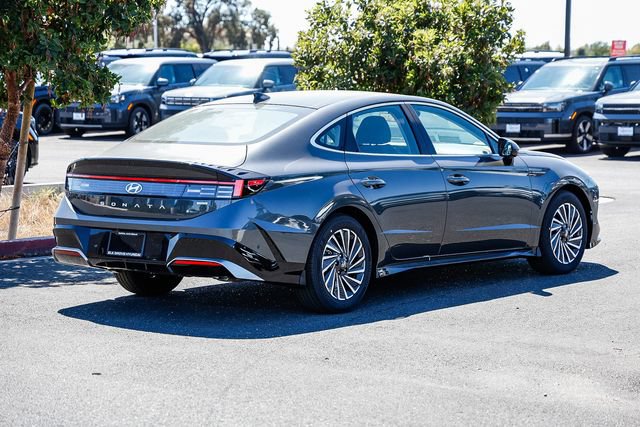 New 2026 Hyundai Sonata Limited FWD image 5