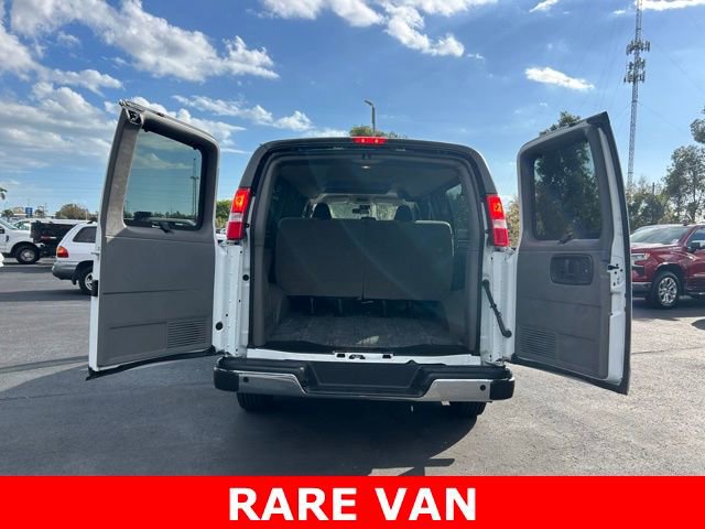 Used 2025 Chevrolet Express 3500 LT w/ LT Preferred Equipment Group image 15