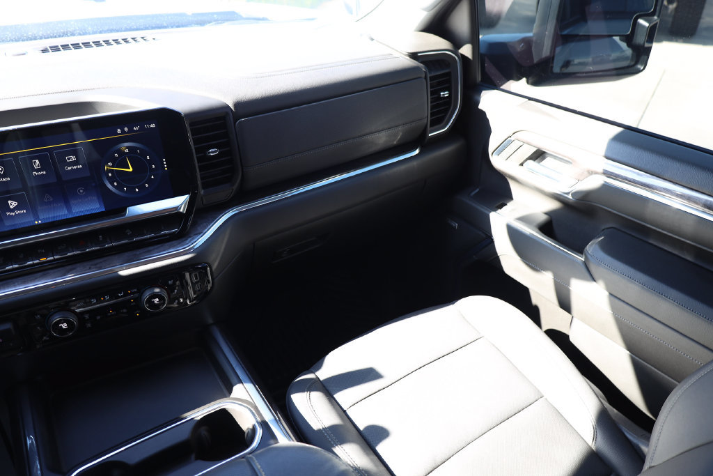 Used 2024 Chevrolet Silverado 3500 LTZ w/ LTZ Plus Package AWD/4WD image 21