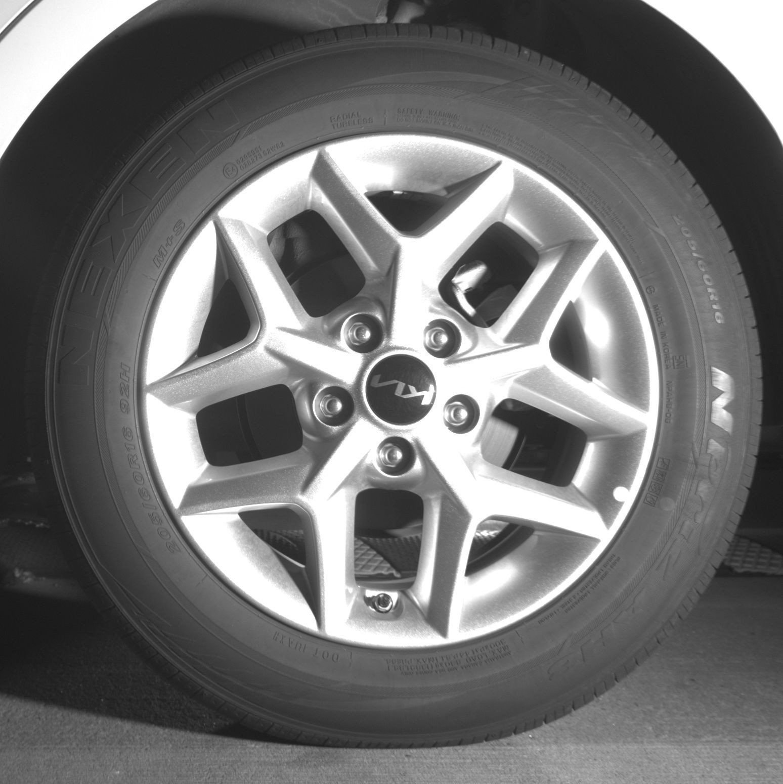 Used 2025 Kia Soul LX w/ LX Technology Package FWD image 17