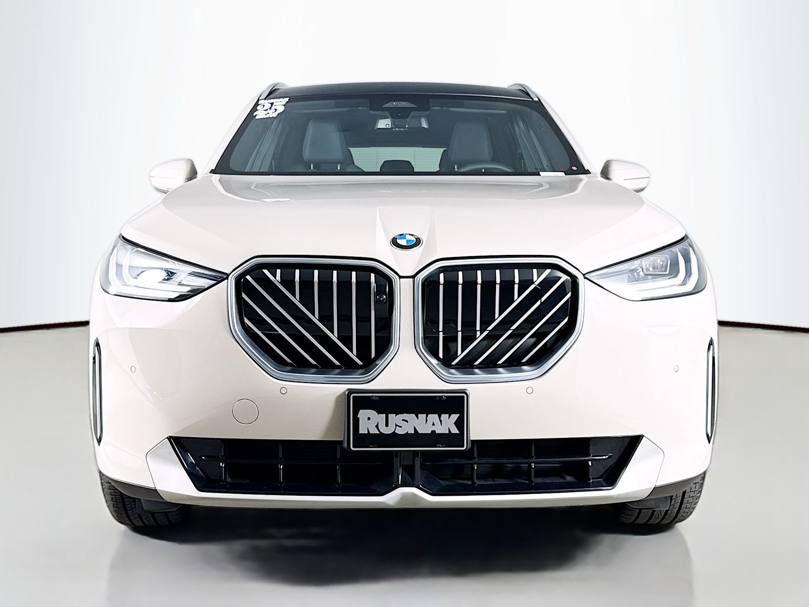 Used 2025 BMW X3 xDrive30i w/ Premium Package image 2