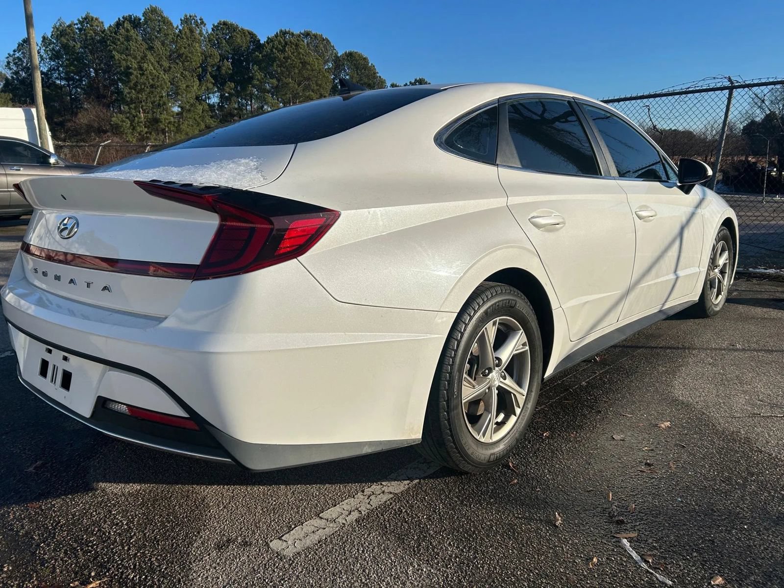 Used 2021 Hyundai Sonata SE FWD image 3