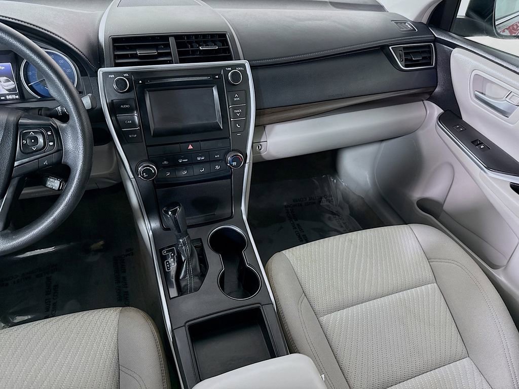Used 2016 Toyota Camry LE FWD image 24