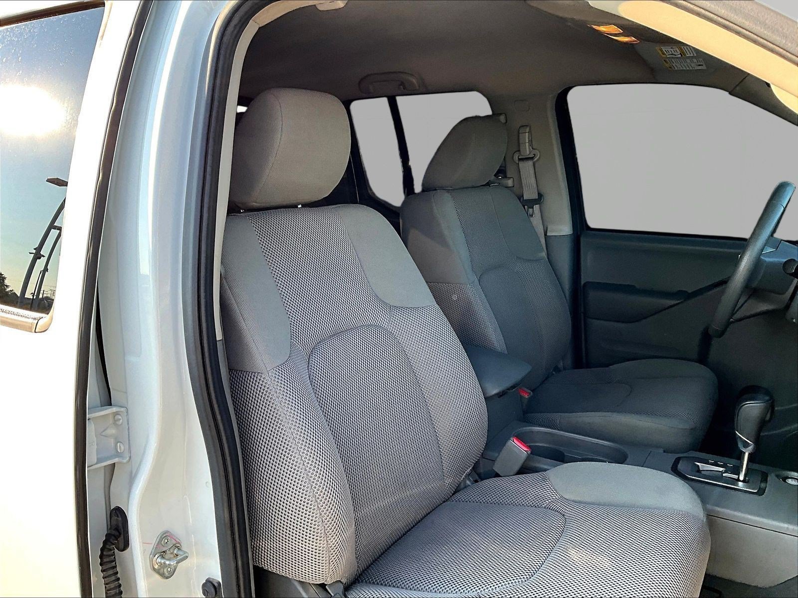 Used 2021 Nissan Frontier SV AWD/4WD image 29