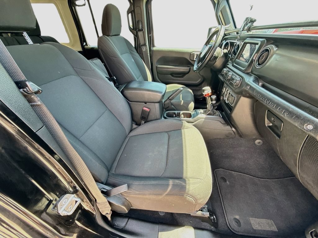 Used 2021 Jeep Wrangler Unlimited Sport AWD/4WD image 29