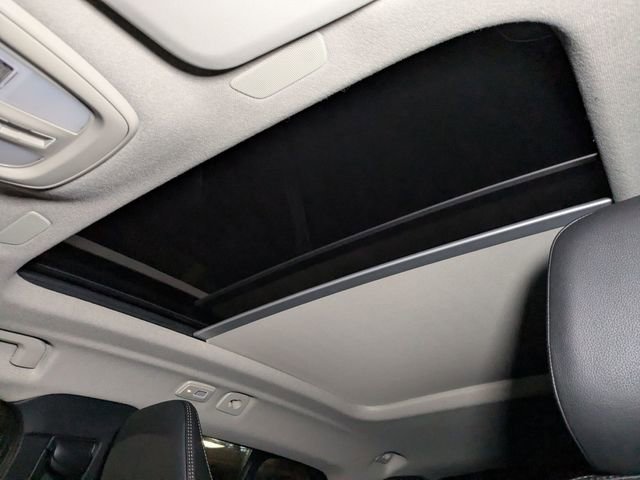 New 2025 Volvo XC40 B5 Ultra w/ Climate Package image 15