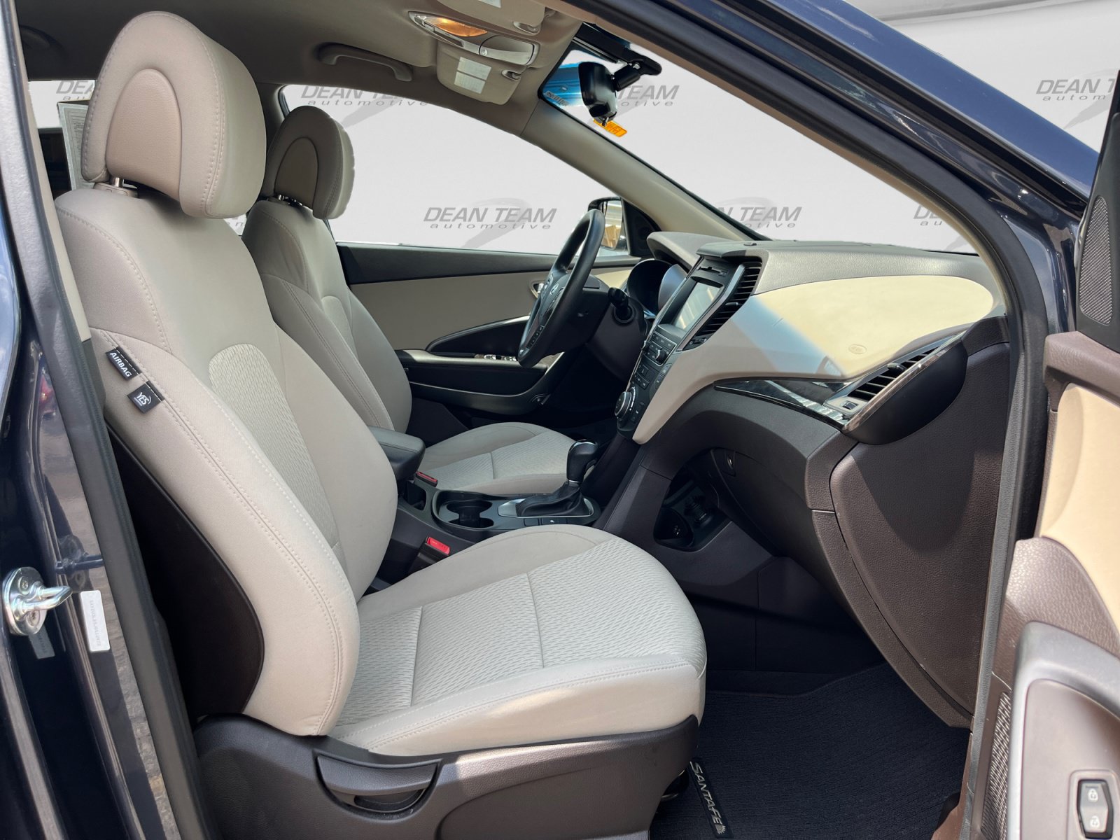 Used 2018 Hyundai Santa Fe Sport w/ 2.4L Value Package 02 FWD image 19