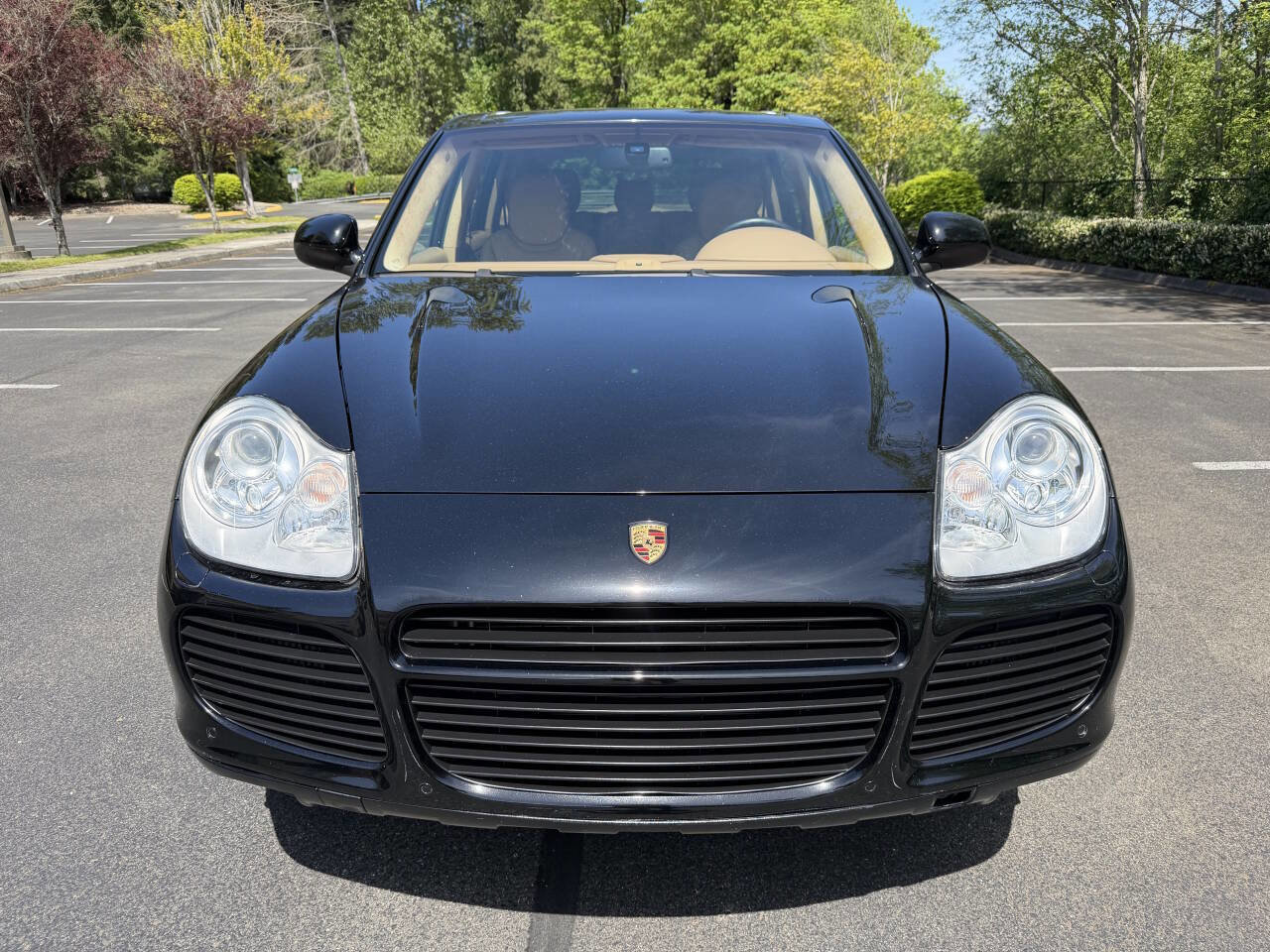 Used 2005 Porsche Cayenne Turbo AWD/4WD image 2
