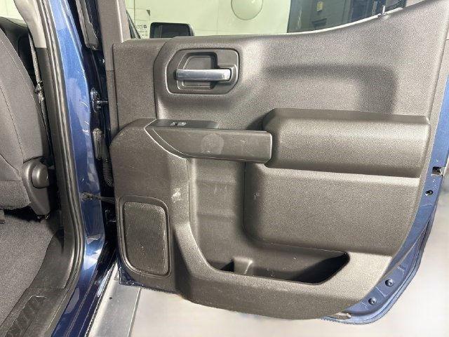 Used 2022 Chevrolet Silverado 1500 Custom w/ Safety Confidence Package RWD image 26