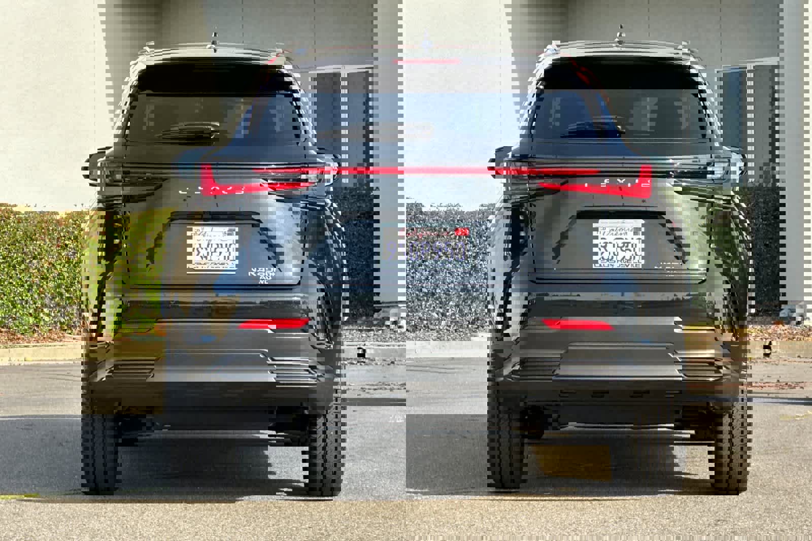 Certified 2025 Lexus NX 450h+ AWD w/ Luxury Package image 8