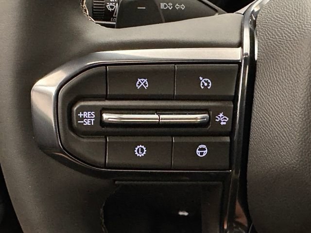 New 2026 GMC Yukon XL AT4 w/ AT4 Premium Plus Package AWD/4WD image 11