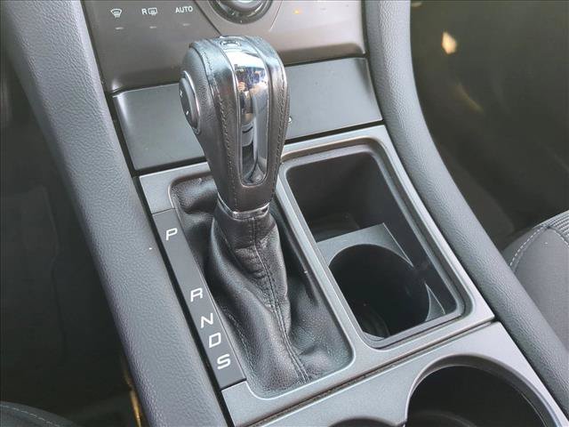 Used 2019 Ford Taurus SEL w/ Equipment Group 201A FWD image 12