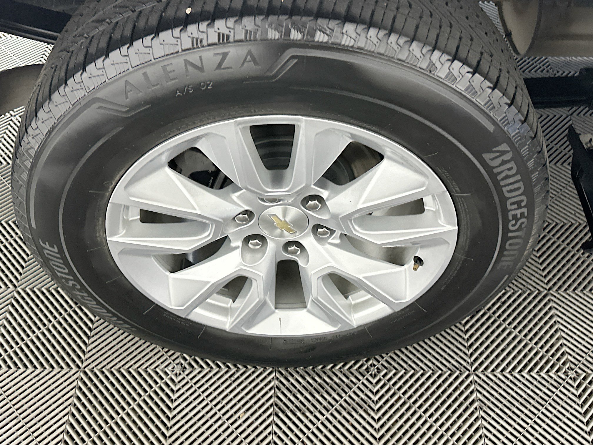 Used 2023 Chevrolet Silverado 1500 Custom image 11