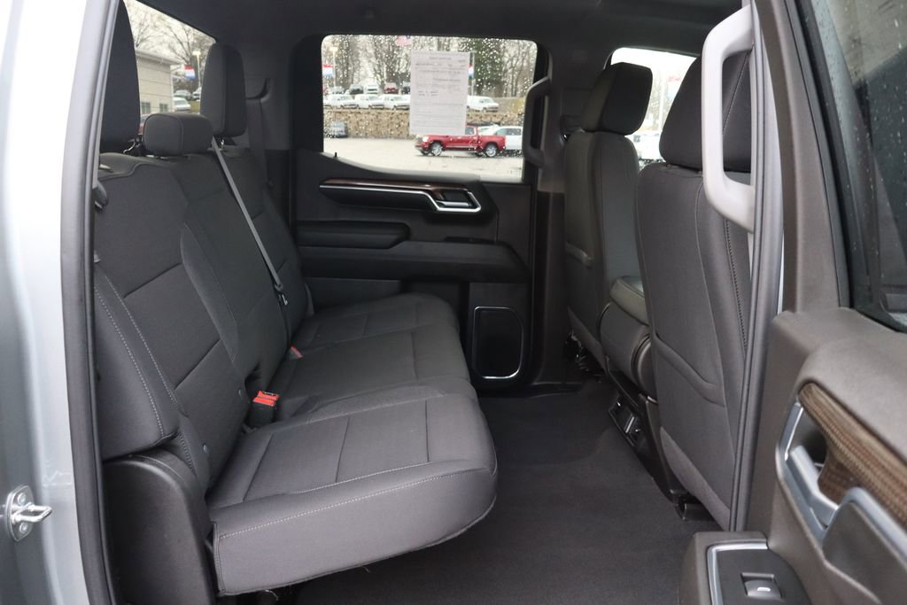 Used 2024 Chevrolet Silverado 1500 RST w/ Z71 Off-Road Package image 16