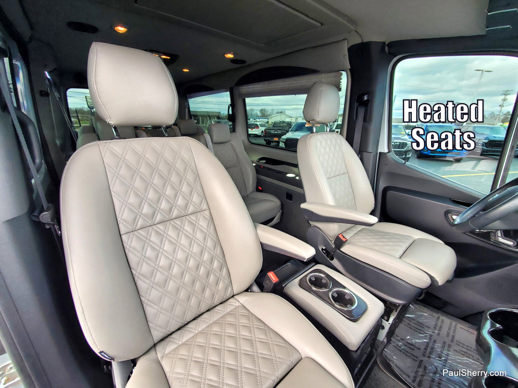 Used 2024 Mercedes-Benz Sprinter 2500 image 41