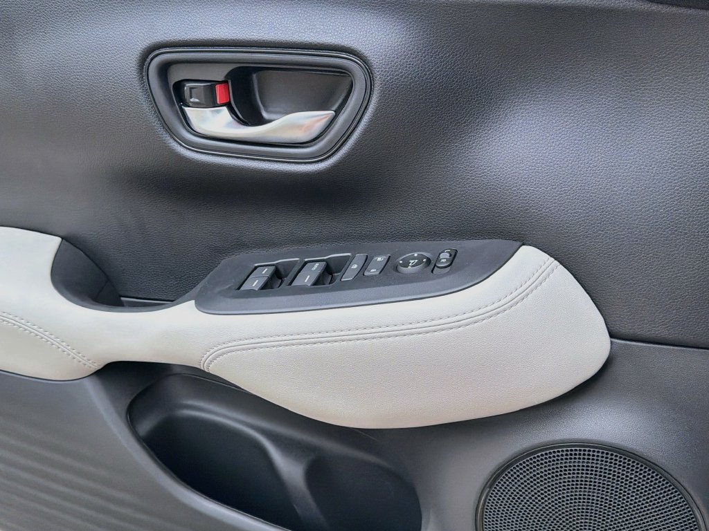 New 2027 Honda HR-V LX image 18