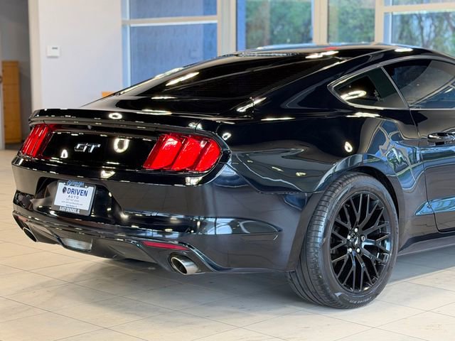 Used 2017 Ford Mustang GT w/ GT Performance Package RWD image 11